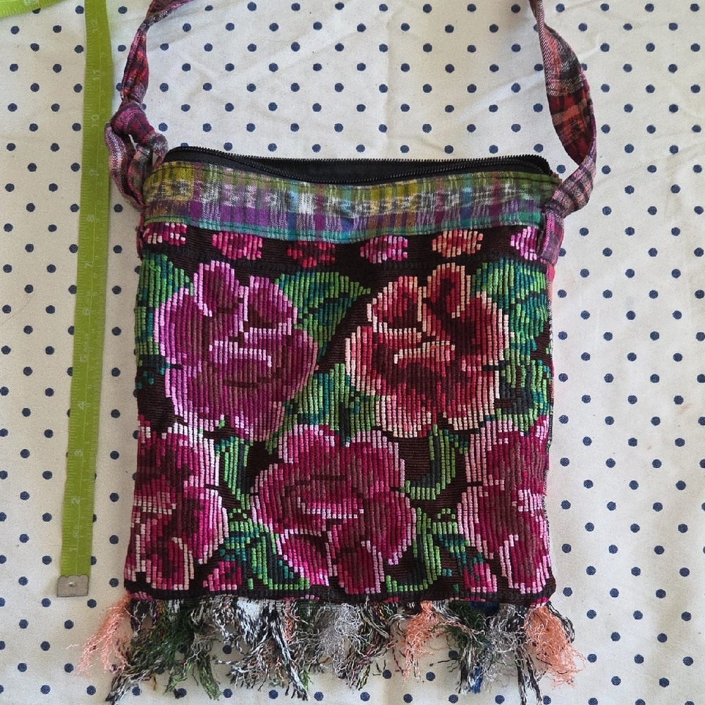 Elegant Floral Crossbody Bag